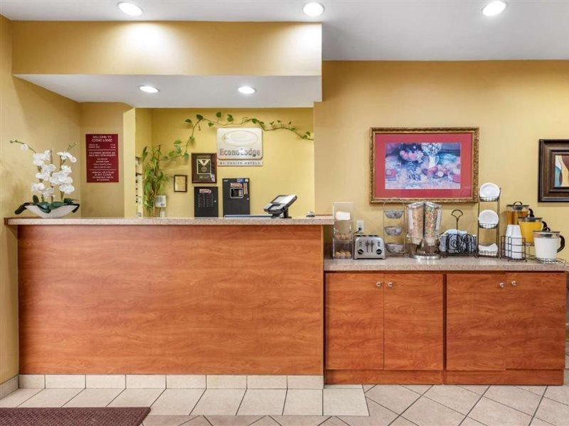 Econo Lodge Louisville Airport Dış mekan fotoğraf