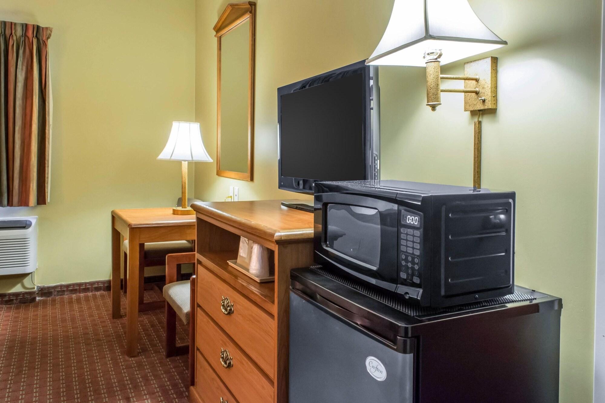 Econo Lodge Louisville Airport Dış mekan fotoğraf