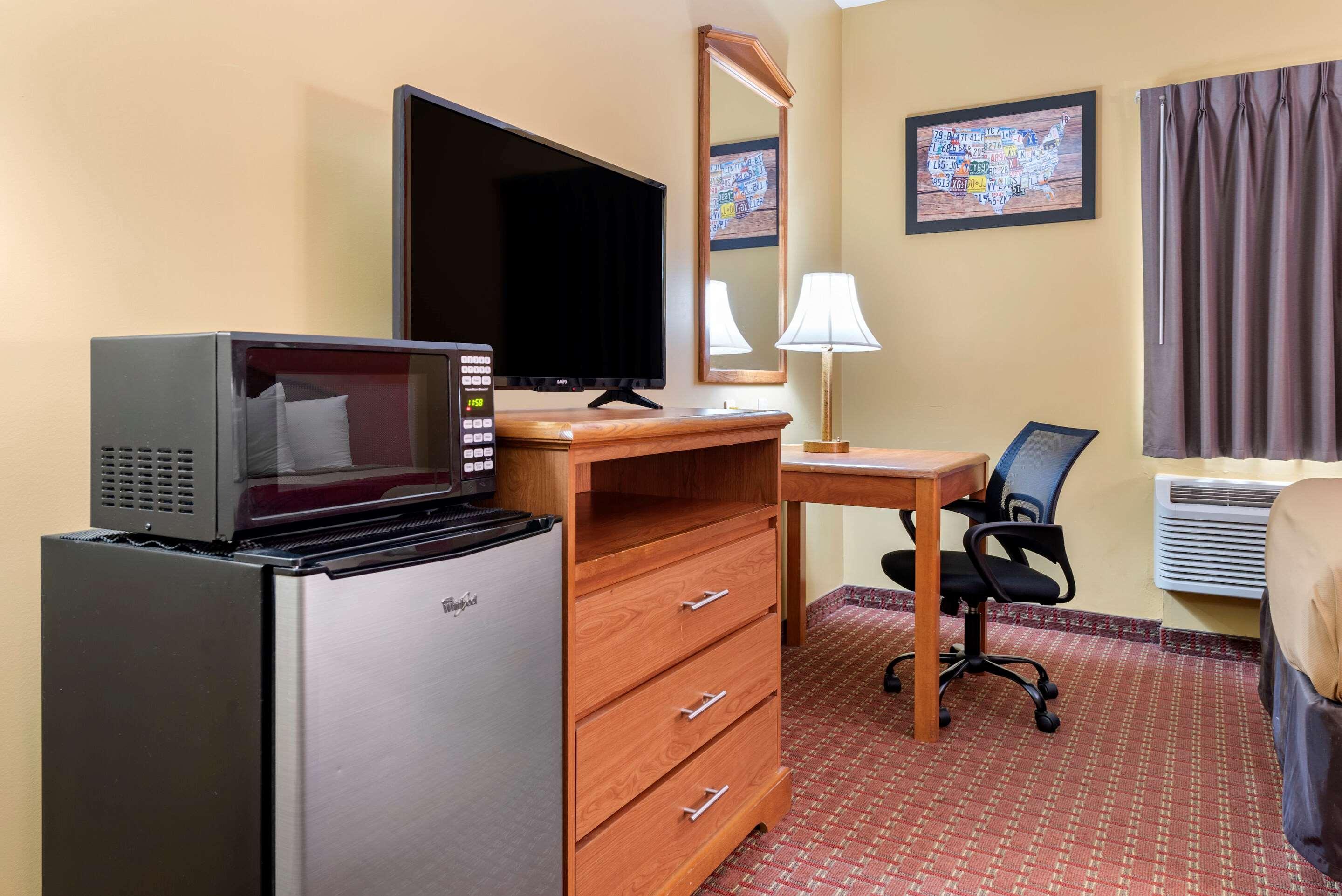 Econo Lodge Louisville Airport Dış mekan fotoğraf