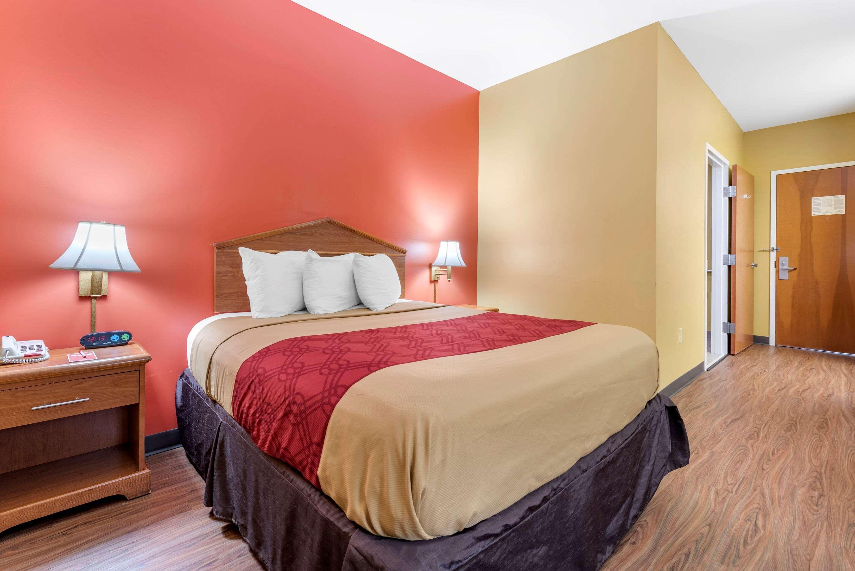Econo Lodge Louisville Airport Dış mekan fotoğraf