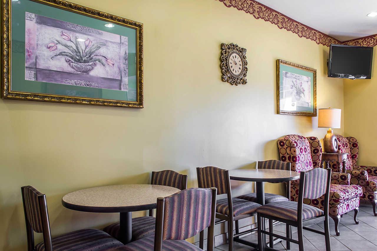 Econo Lodge Louisville Airport Dış mekan fotoğraf