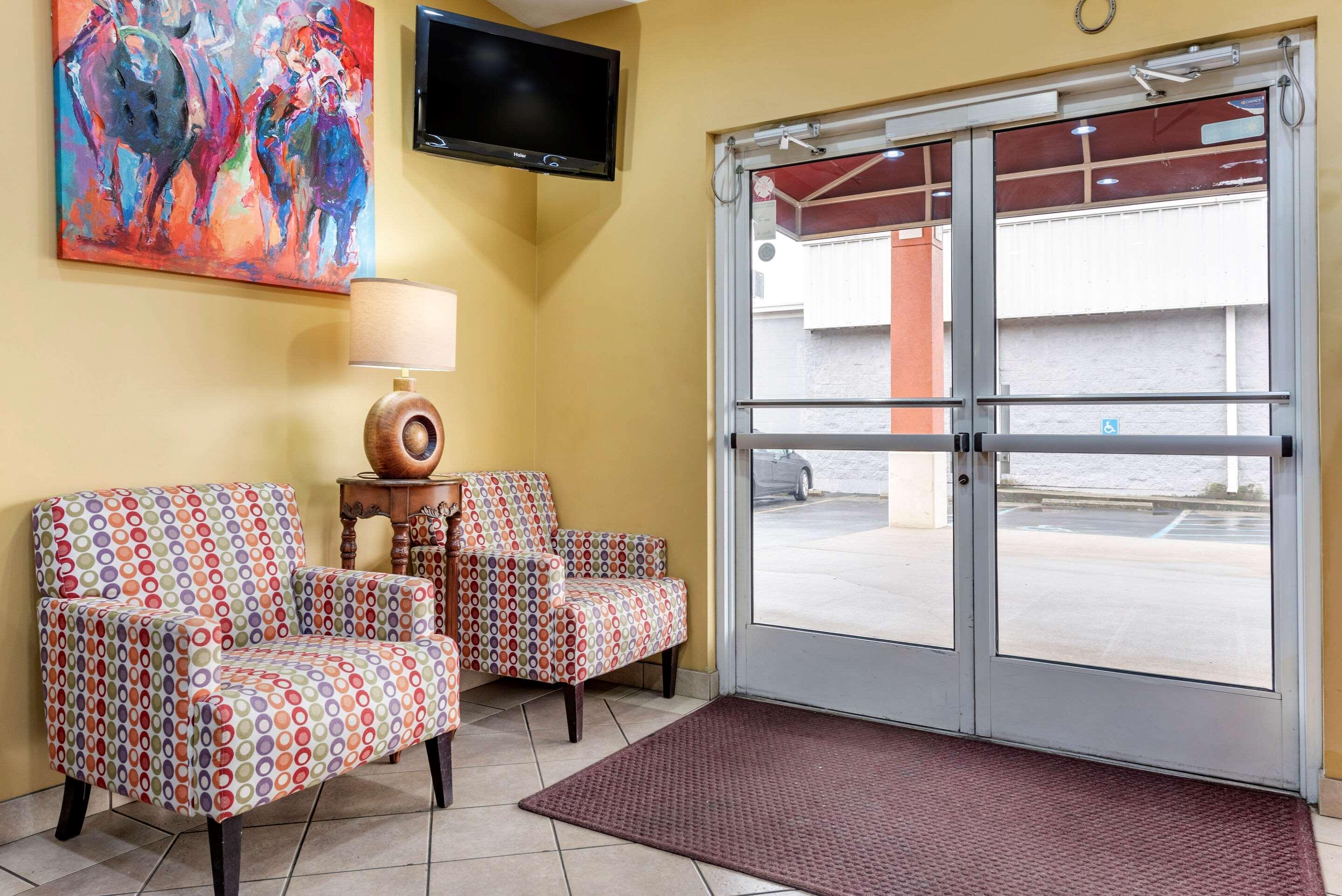 Econo Lodge Louisville Airport Dış mekan fotoğraf
